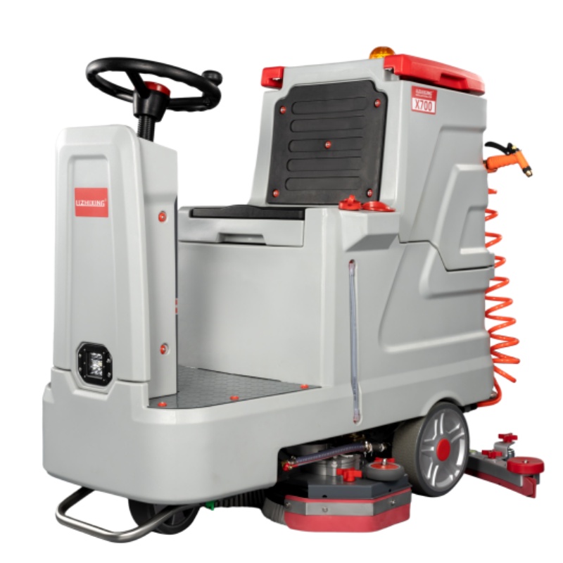 朝阳坦洁全自动驾驶式洗地机X700